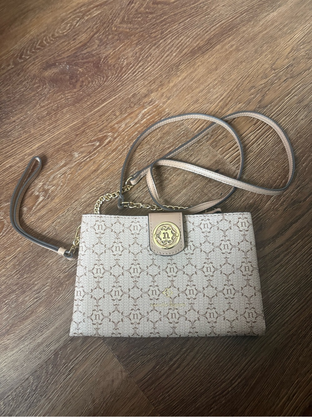 Like New Nanette Lepore 5x8” Crossbody Bag/Purse/Wallet Vegan Leather